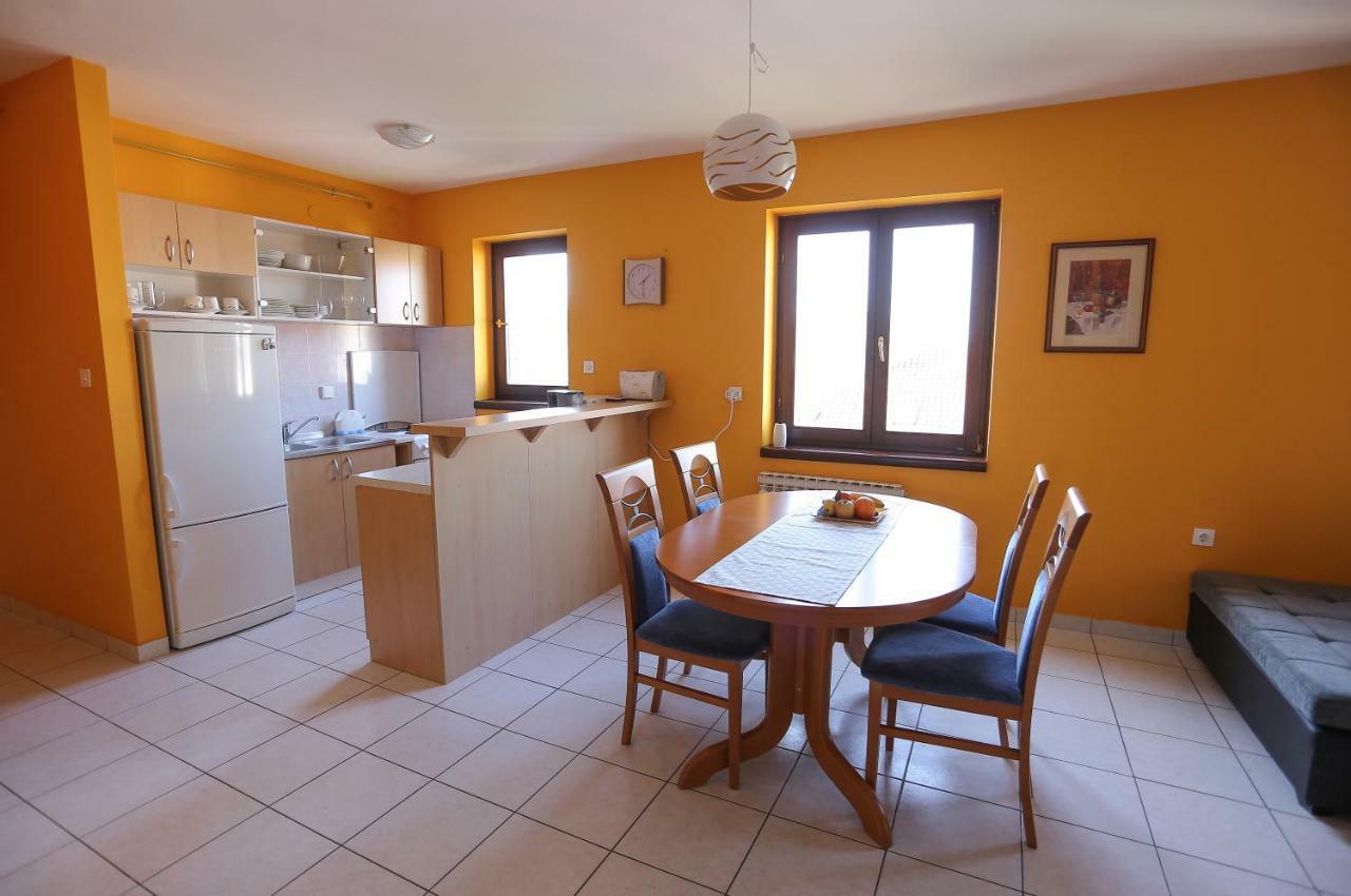 Apartment Sunny Place Пула Экстерьер фото